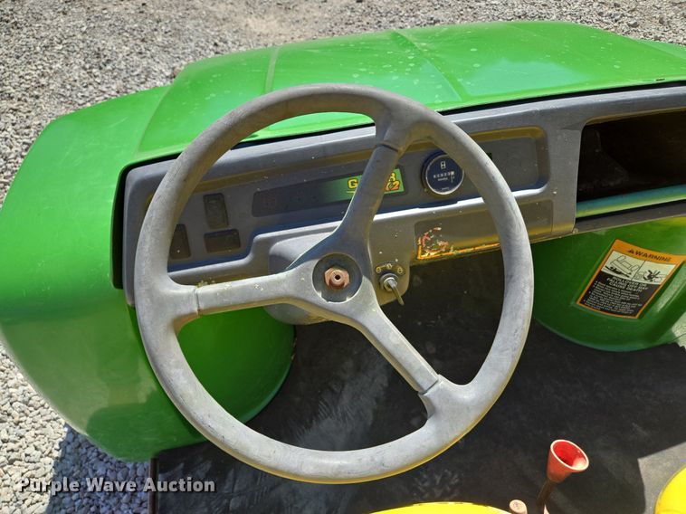 image for item EE8495 John Deere  Gator  utility vehicle