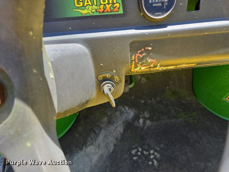 image for item EE8495 John Deere  Gator  utility vehicle