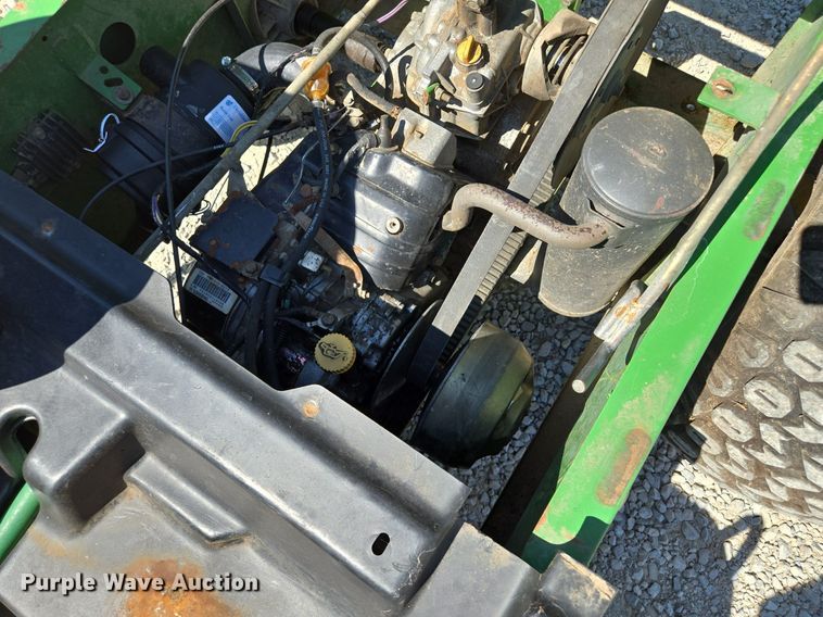image for item EE8495 John Deere  Gator  utility vehicle