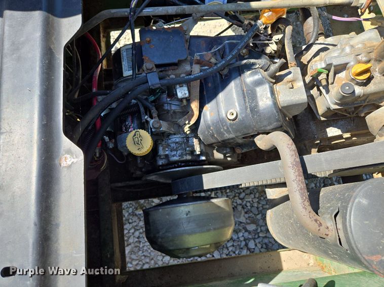 image for item EE8495 John Deere  Gator  utility vehicle