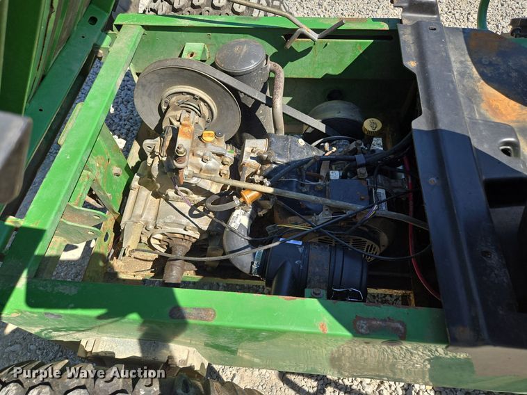 image for item EE8495 John Deere  Gator  utility vehicle