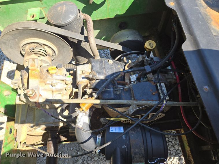 image for item EE8495 John Deere  Gator  utility vehicle