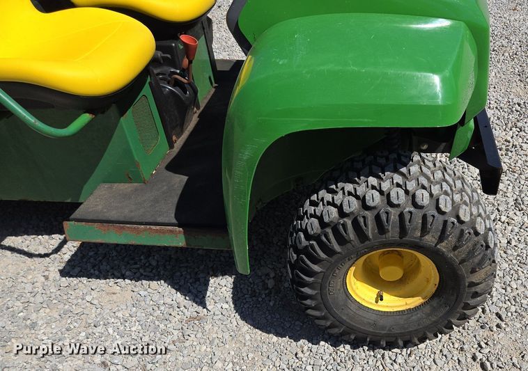 image for item EE8495 John Deere  Gator  utility vehicle