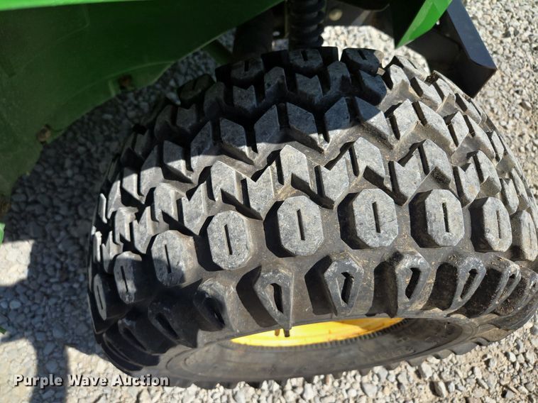 image for item EE8495 John Deere  Gator  utility vehicle