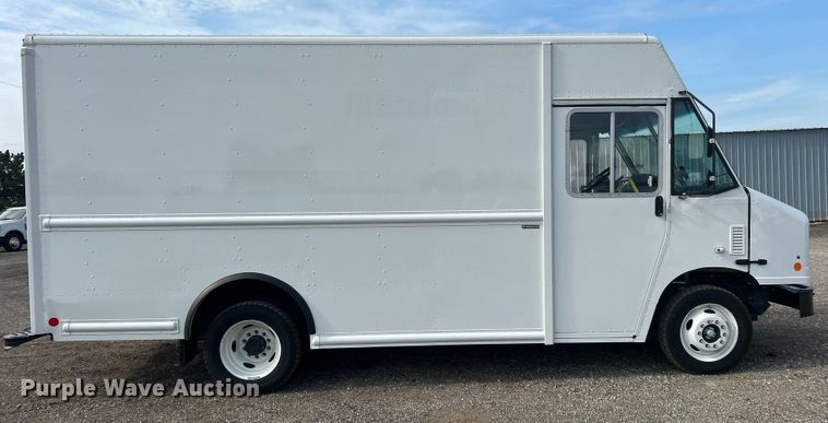 image for item EG0759 2022 Ford F59 delivery van