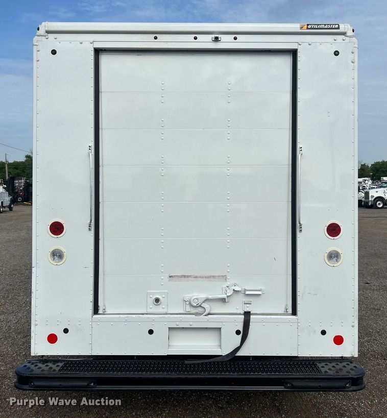 image for item EG0759 2022 Ford F59 delivery van