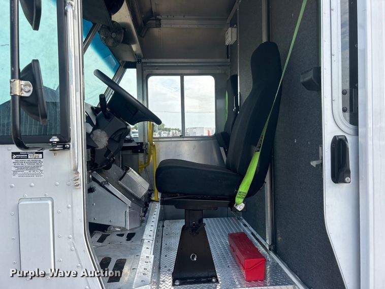 image for item EG0759 2022 Ford F59 delivery van