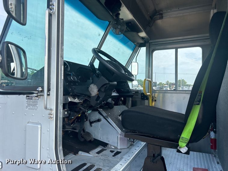 image for item EG0759 2022 Ford F59 delivery van