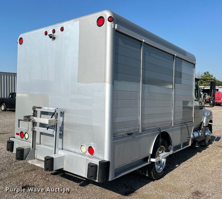 image for item EG0816 2014 International  TerraStar delivery truck