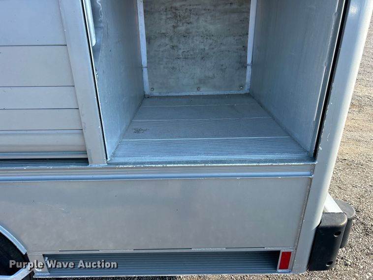 image for item EG0816 2014 International  TerraStar delivery truck