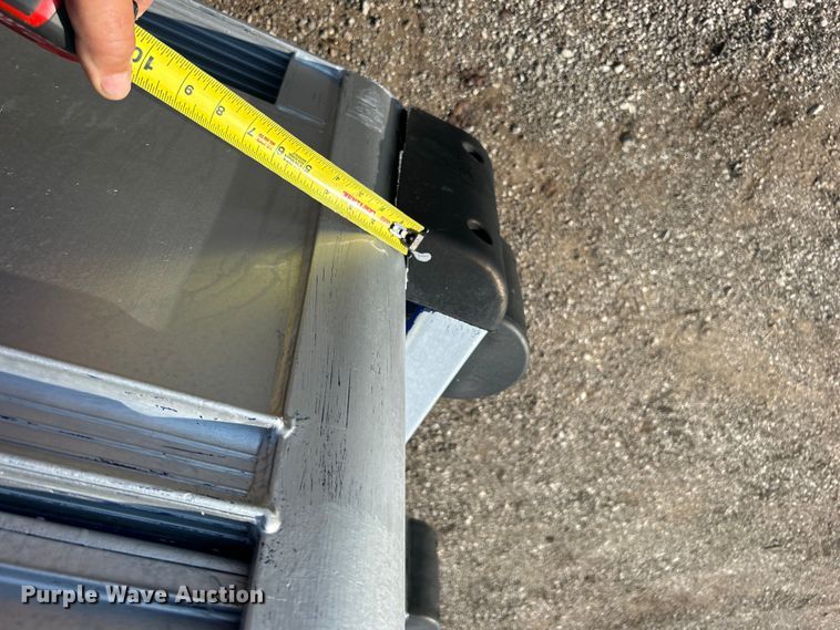 image for item EG0816 2014 International  TerraStar delivery truck