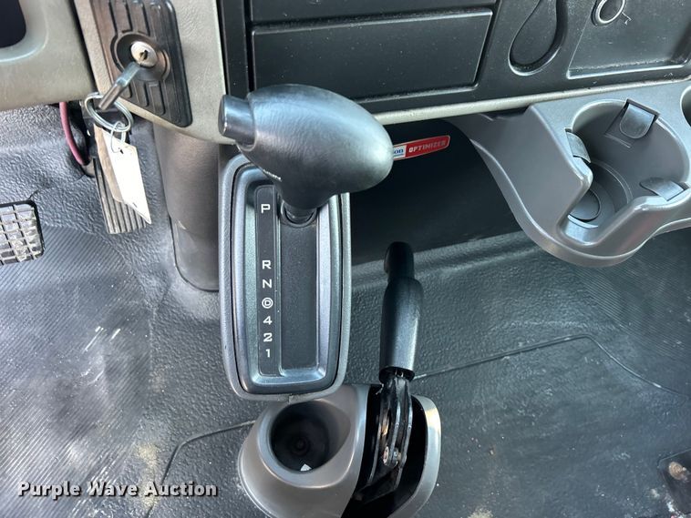 image for item EG0816 2014 International  TerraStar delivery truck