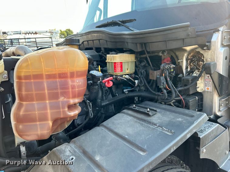 image for item EG0816 2014 International  TerraStar delivery truck