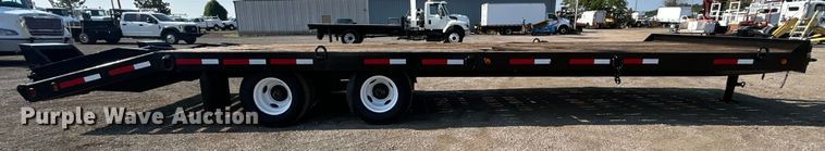 image for item EG0913 2006 Towmaster Big Tow equipment trailer