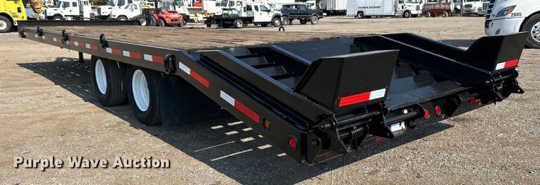 image for item EG0913 2006 Towmaster Big Tow equipment trailer