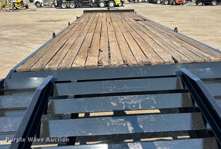 image for item EG0913 2006 Towmaster Big Tow equipment trailer