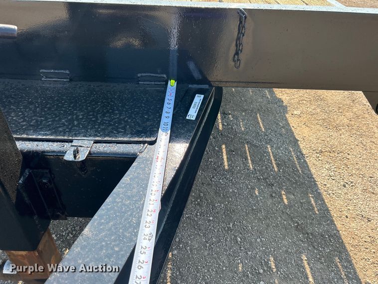 image for item EG0913 2006 Towmaster Big Tow equipment trailer