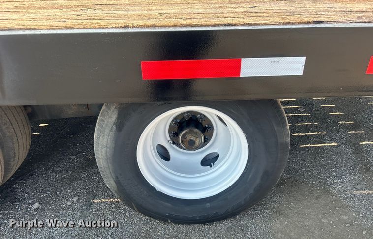 image for item EG0913 2006 Towmaster Big Tow equipment trailer