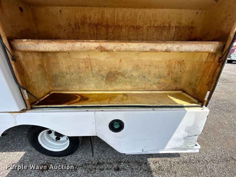 image for item EG0972 2014 Isuzu  sprayer truck