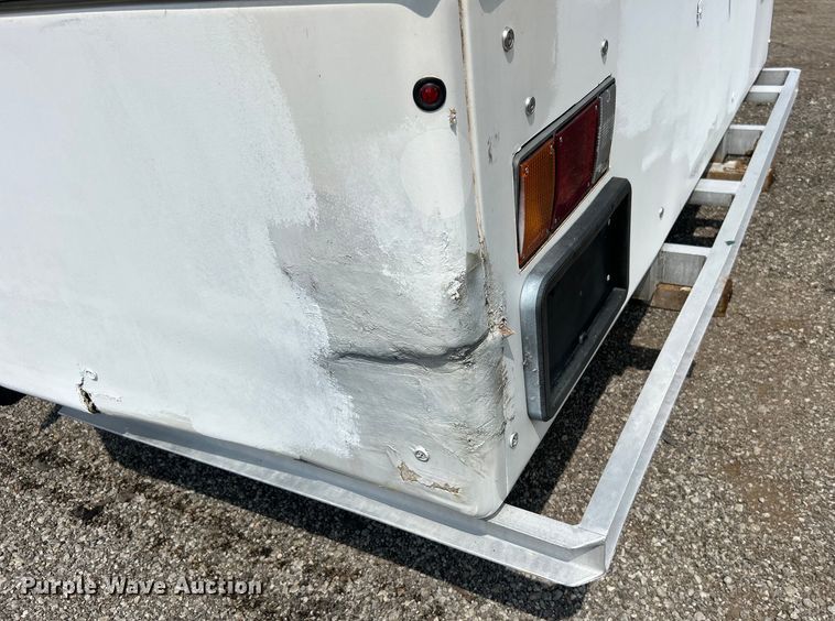 image for item EG0972 2014 Isuzu  sprayer truck