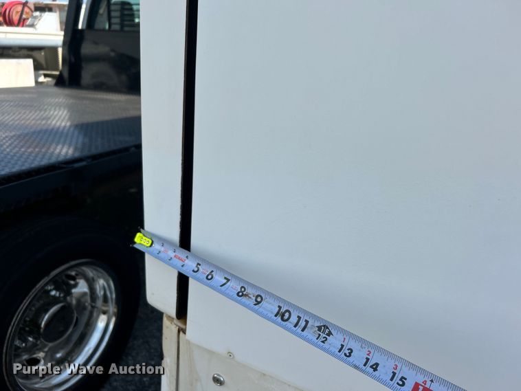 image for item EG0972 2014 Isuzu  sprayer truck