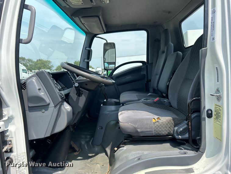 image for item EG0972 2014 Isuzu  sprayer truck