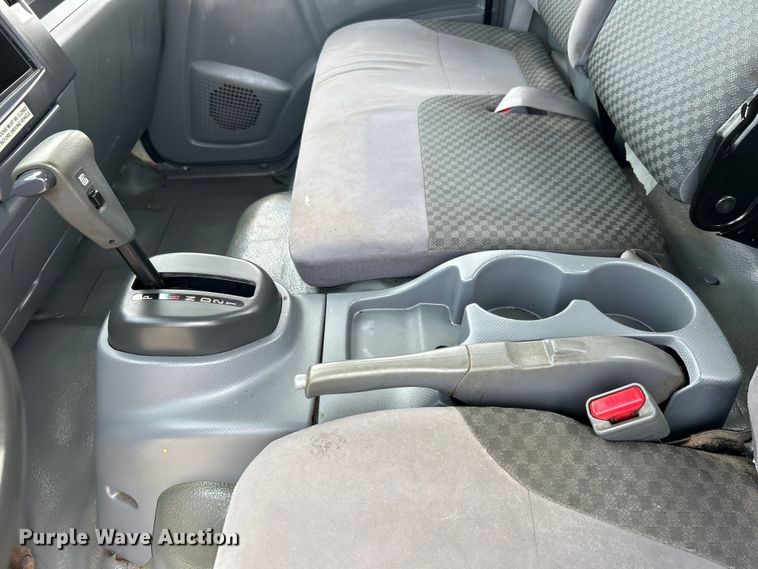 image for item EG0972 2014 Isuzu  sprayer truck