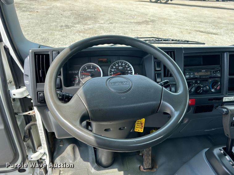 image for item EG0972 2014 Isuzu  sprayer truck