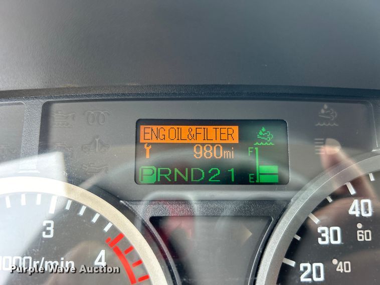 image for item EG0972 2014 Isuzu  sprayer truck