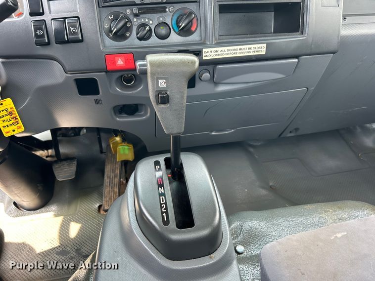 image for item EG0972 2014 Isuzu  sprayer truck