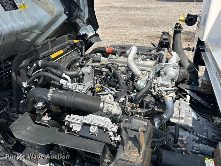 image for item EG0972 2014 Isuzu  sprayer truck