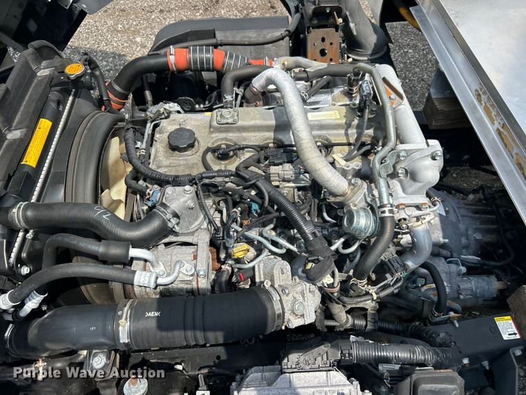 image for item EG0972 2014 Isuzu  sprayer truck