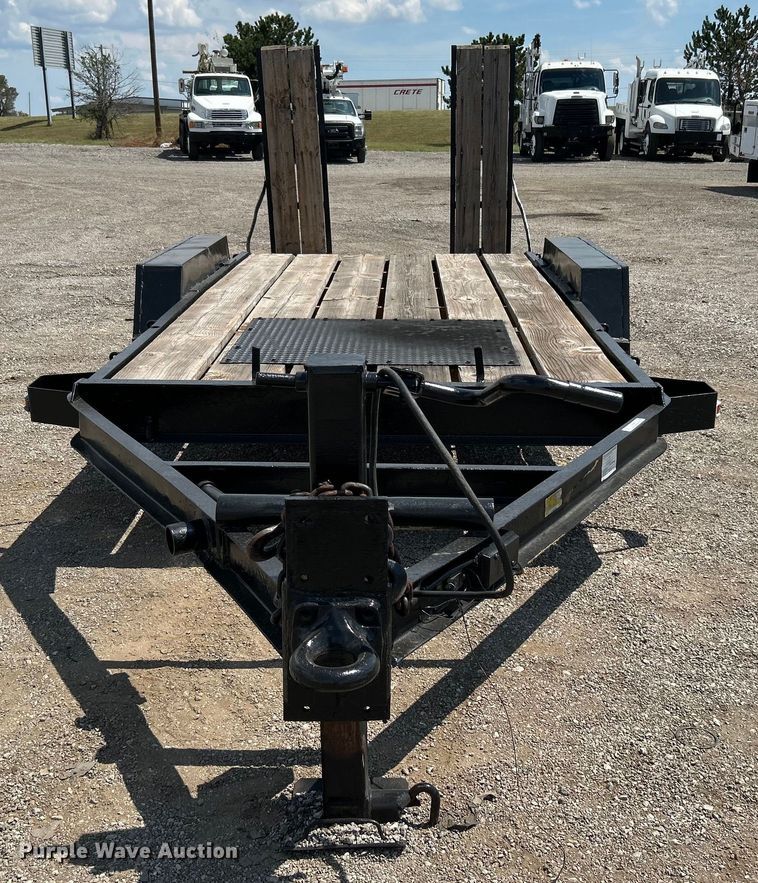 image for item EG0997 1982 American Trailers equipment trailer