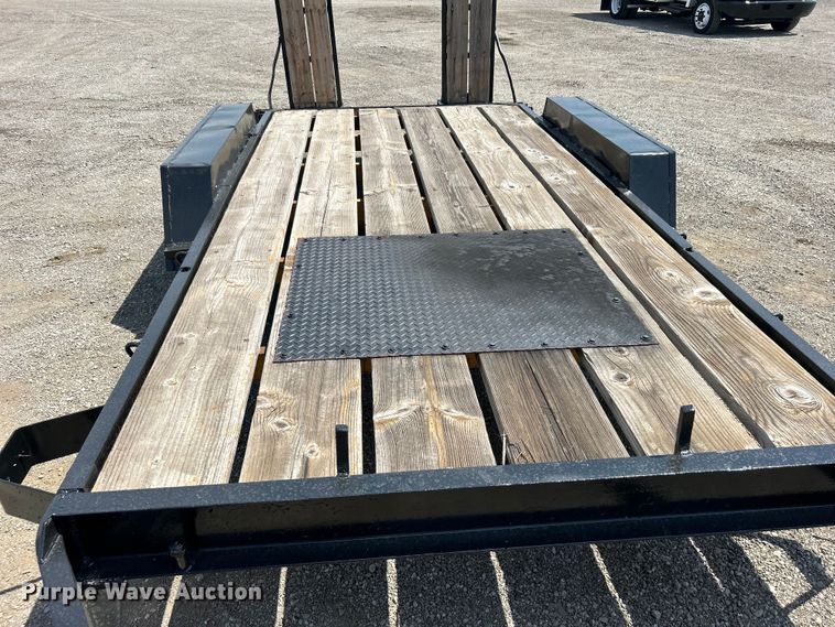 image for item EG0997 1982 American Trailers equipment trailer