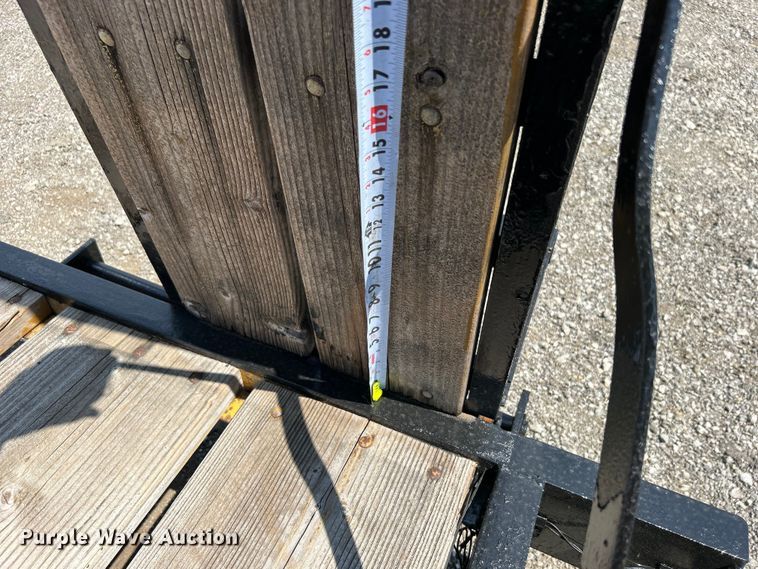 image for item EG0997 1982 American Trailers equipment trailer