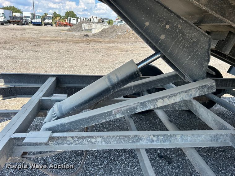 image for item EG0998 2023 B/R Trailer dump trailer