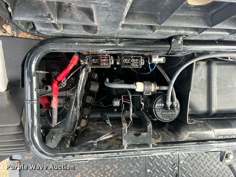 image for item EG1005 2017 Kawasaki  Mule 4010 utility vehicle