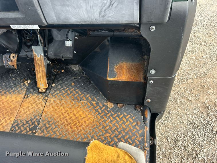 image for item EG1006 2017 Kawasaki  Mule 4010 utility vehicle