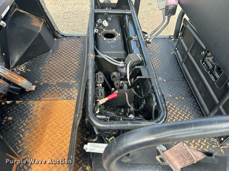 image for item EG1007 2017 Kawasaki  Mule 4010 utility vehicle