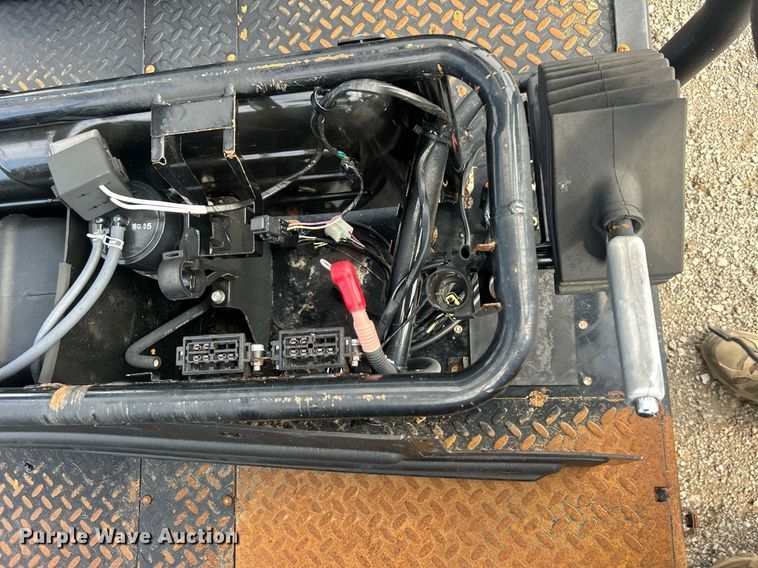 image for item EG1007 2017 Kawasaki  Mule 4010 utility vehicle