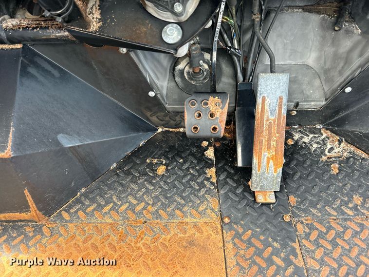 image for item EG1007 2017 Kawasaki  Mule 4010 utility vehicle