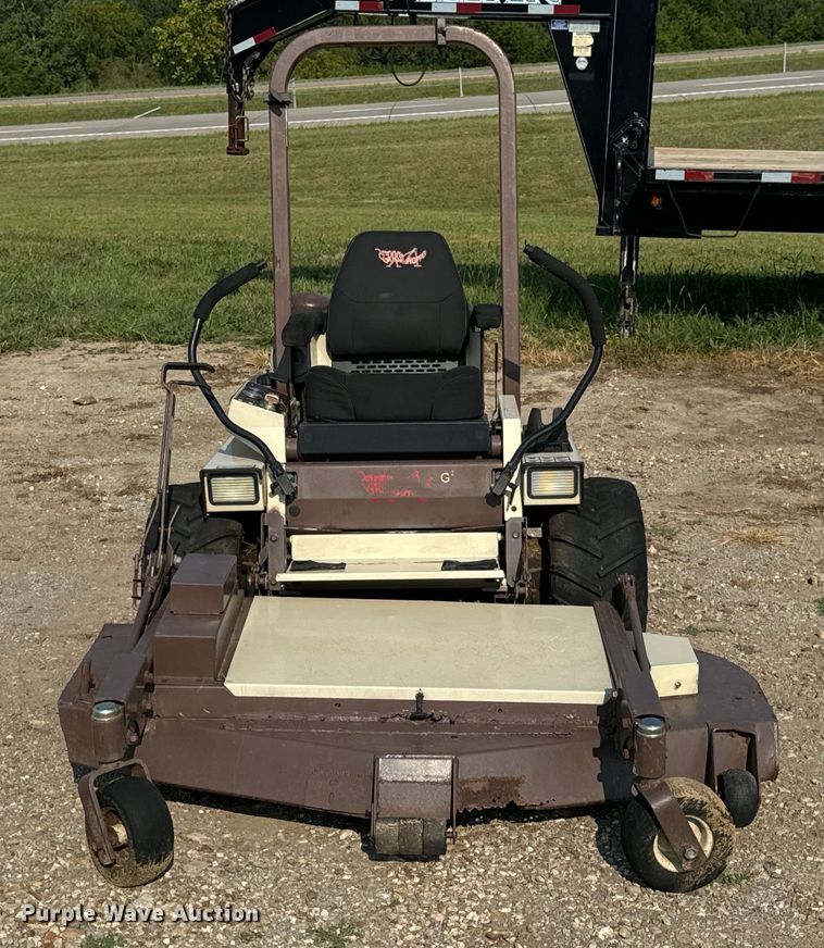 image for item EH7001 2002 Grasshopper 928D ZTR lawn mower