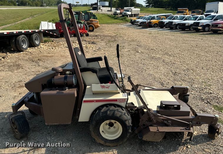 image for item EH7001 2002 Grasshopper 928D ZTR lawn mower