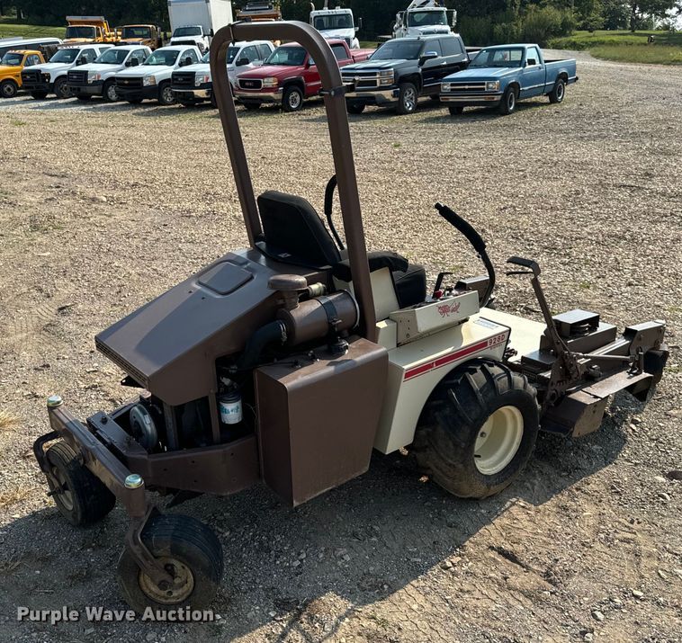 image for item EH7001 2002 Grasshopper 928D ZTR lawn mower