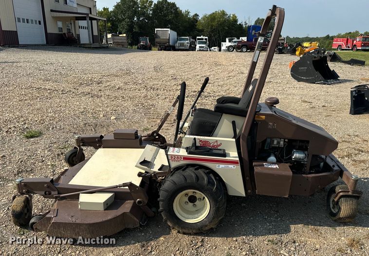 image for item EH7001 2002 Grasshopper 928D ZTR lawn mower