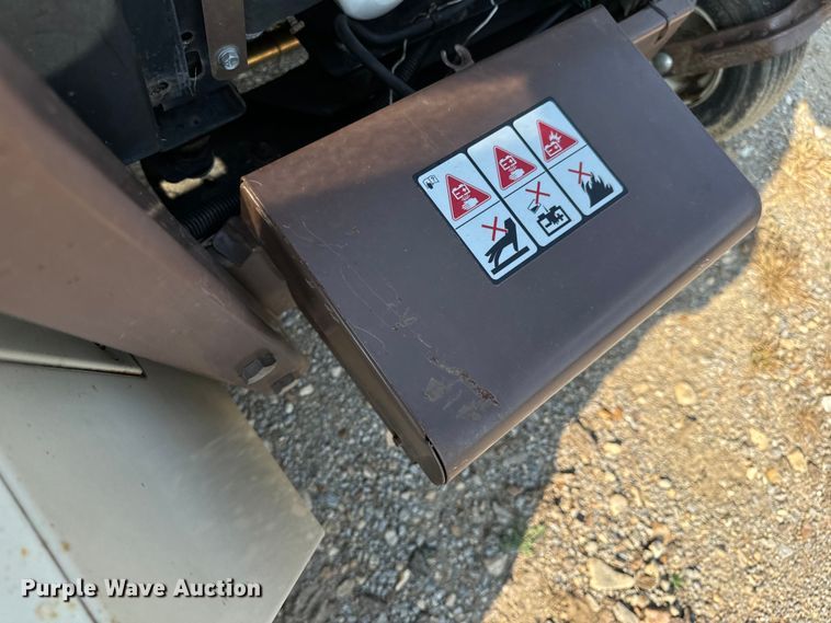 image for item EH7001 2002 Grasshopper 928D ZTR lawn mower