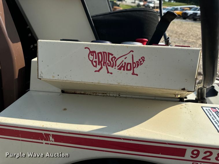 image for item EH7001 2002 Grasshopper 928D ZTR lawn mower