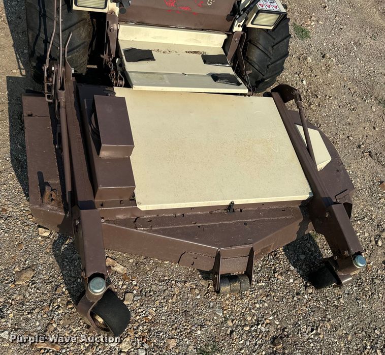 image for item EH7001 2002 Grasshopper 928D ZTR lawn mower