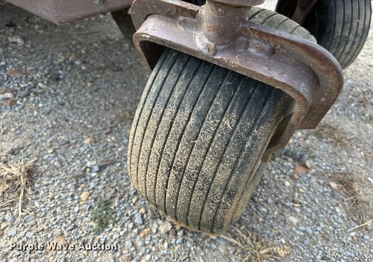 image for item EH7001 2002 Grasshopper 928D ZTR lawn mower