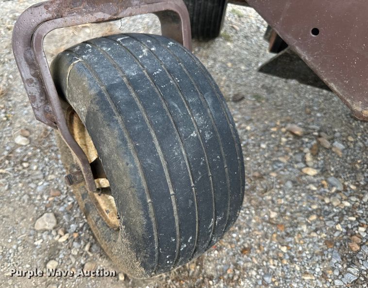 image for item EH7001 2002 Grasshopper 928D ZTR lawn mower